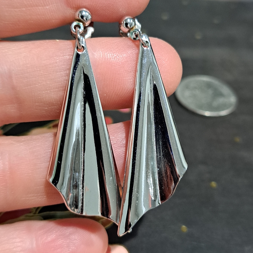 Dangle Earrings 6/22 - Picture 3 of 3